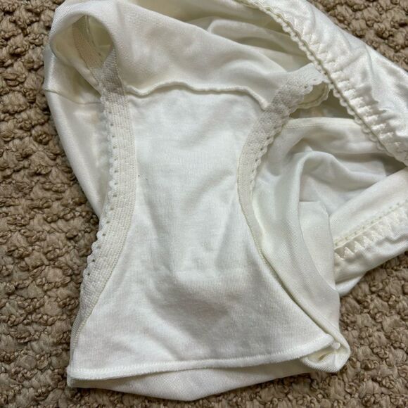 Vintage 1970’s Ladies Hanes her Way White High Waisted Panties Size Medium - Picture 7 of 12